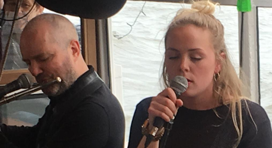 saxyarpa, Frau Hedis Tanzcafe, Frau Hedi