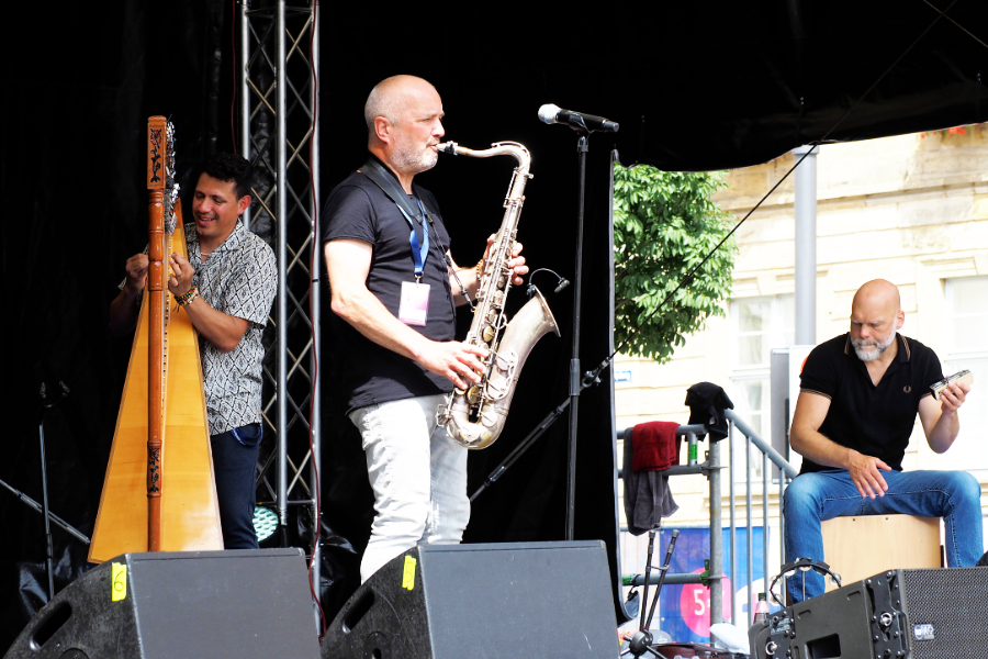 saxyarpa in Bamberg Die drei Musiker auf der Hauptbühne.