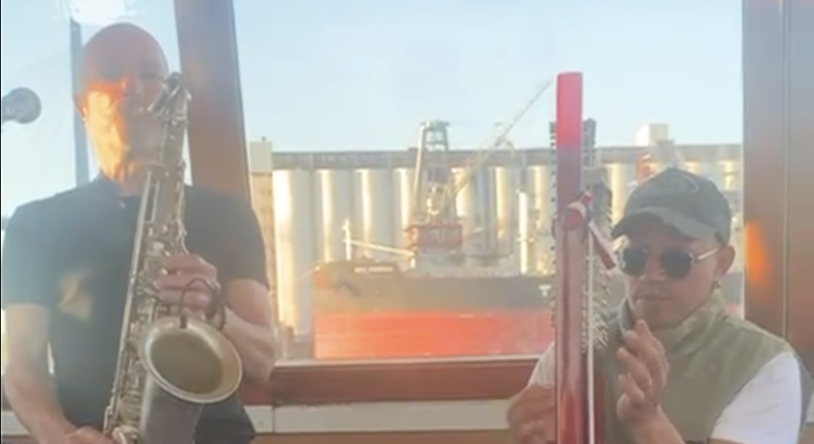 saxyarpa, Frau Hedis Tanzcafé, Frau Hedi
