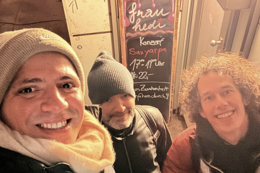 saxyarpa, Christmas Special, Frau Hedi